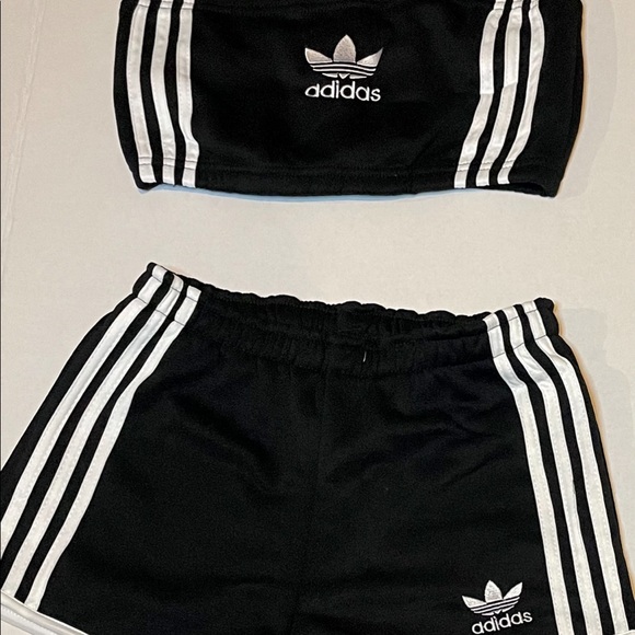 Adidas 2-Piece Short Set - Picture 1 of 3